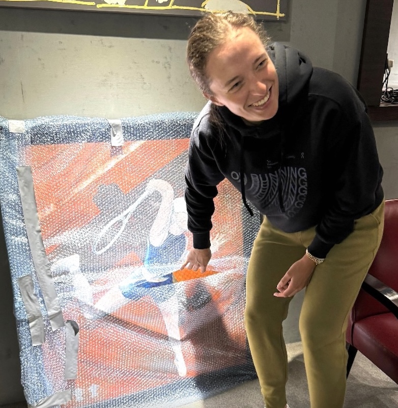 Kiwi CD Andy Fackrell pivots to painting with interactive portrait of Iga Swiatek for On
